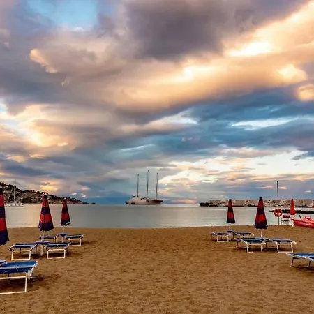 Sensoria Naxos Konukevi