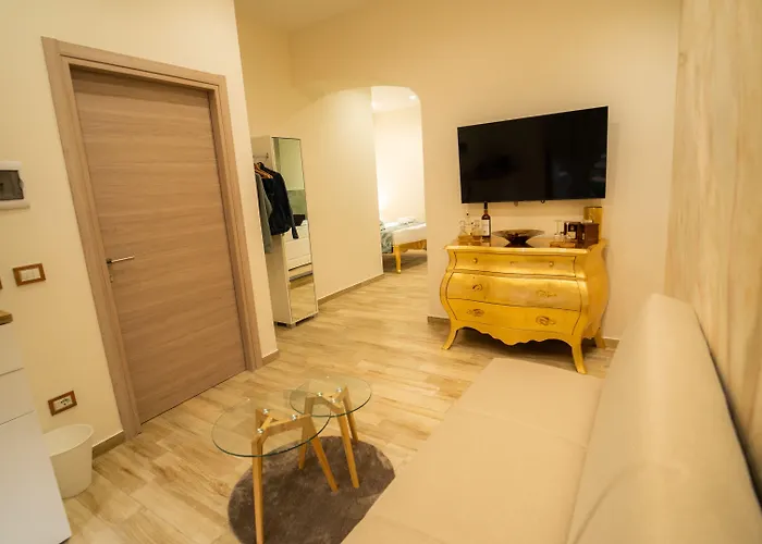 Sensoria Naxos Konukevi 4*